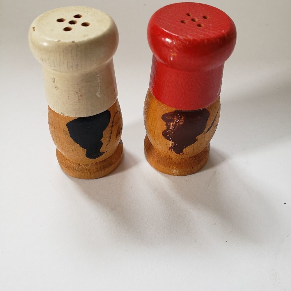 Salt & Pepper Shakers - Picture 3 of 8